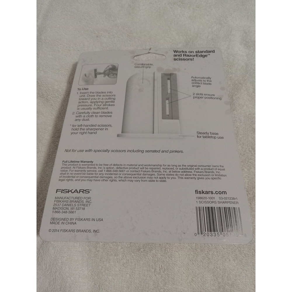 Fiskars Scissors Sharpener Standard RazorEdge New Handheld Tool Blade - Picture 2 of 2